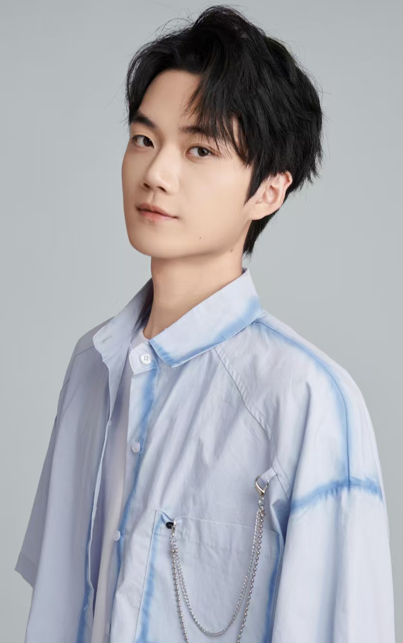 8.李蔚蓝