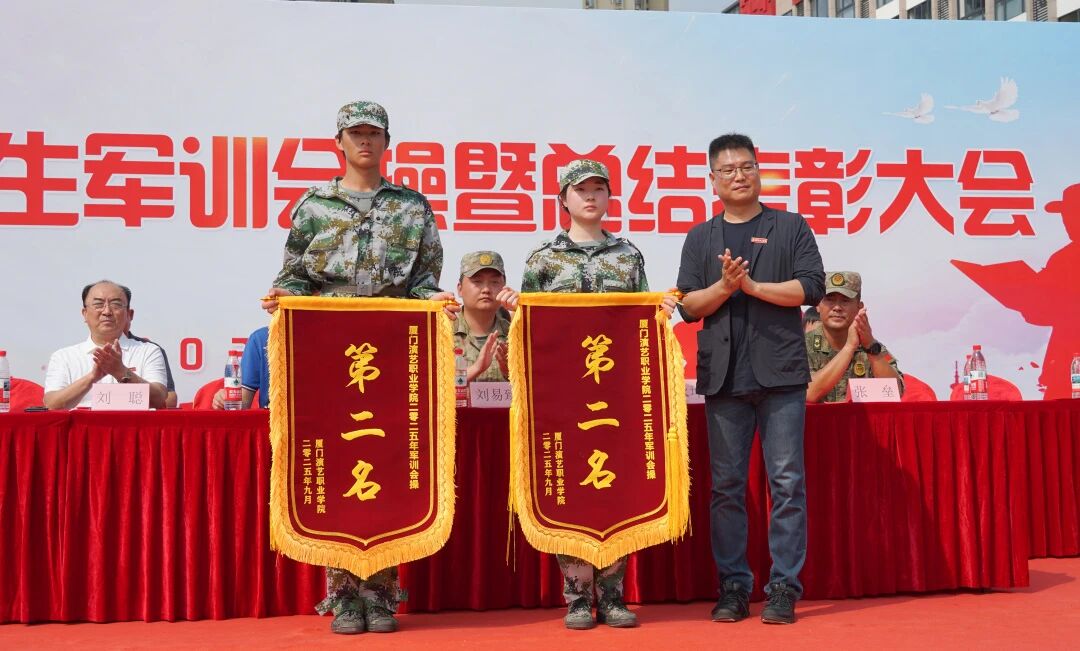 9d75f5a96fb6e905facc41a1065917d8.jpg 9d75f5a96fb6e905facc41a1065917d8.jpg